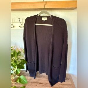 Universal Threads black knit cardigan